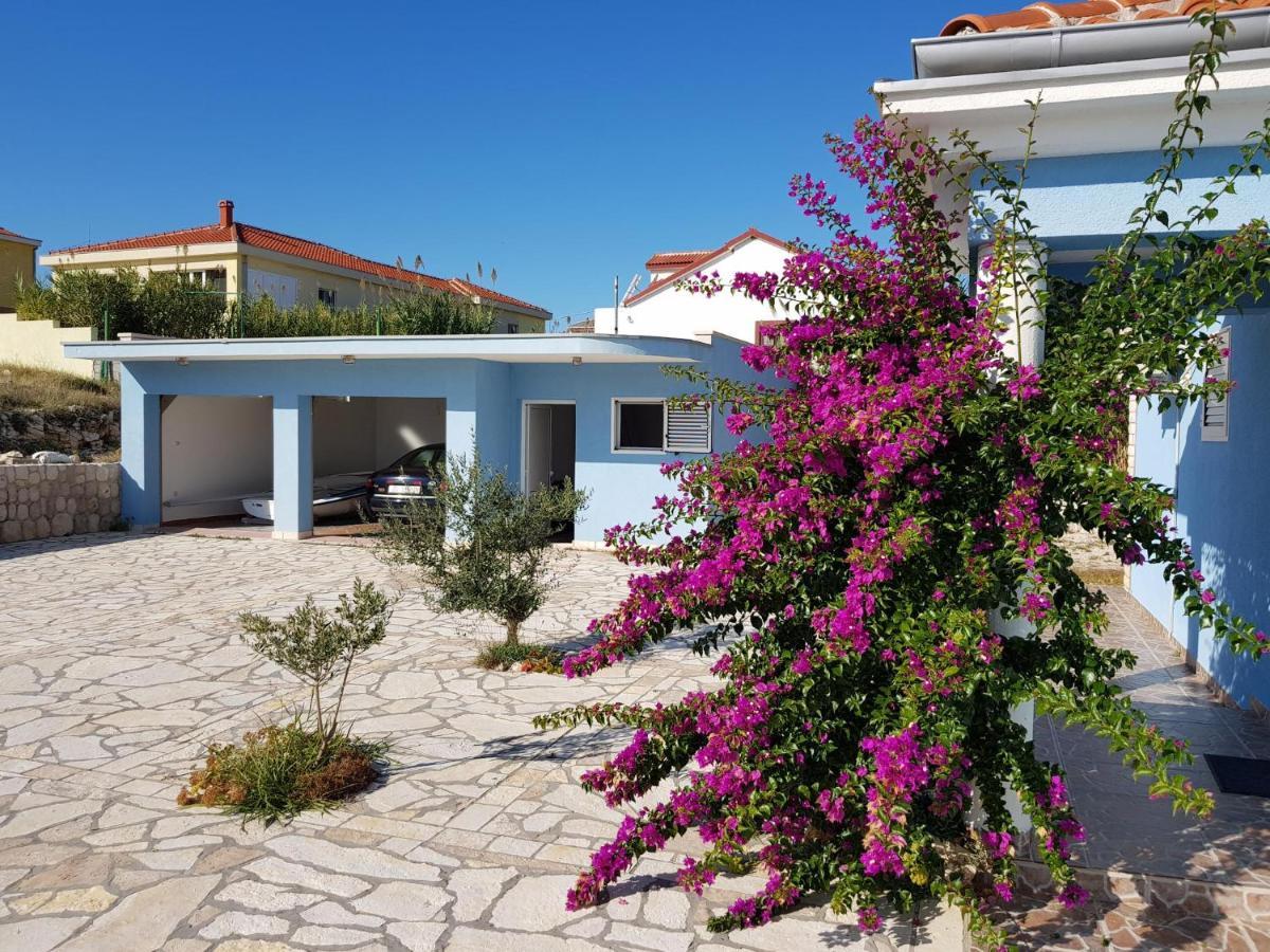 Holiday Home Ankica Ražanac Kültér fotó